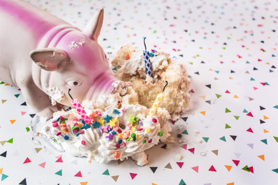 diy wedding sales promotions deals june 2018 Messy Pig and Cake Photo