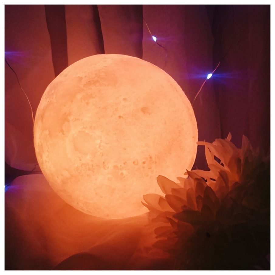 Blood Moon Lamp